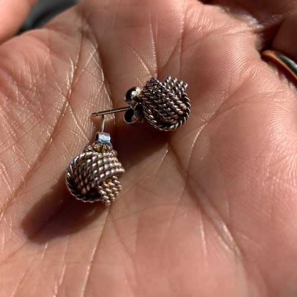Silver Twist knot stud earring - Picture 5 of 7